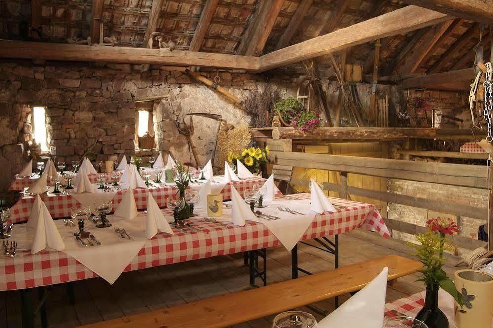 Historisches Genusshotel Loewen Schopfheim Buitenkant foto