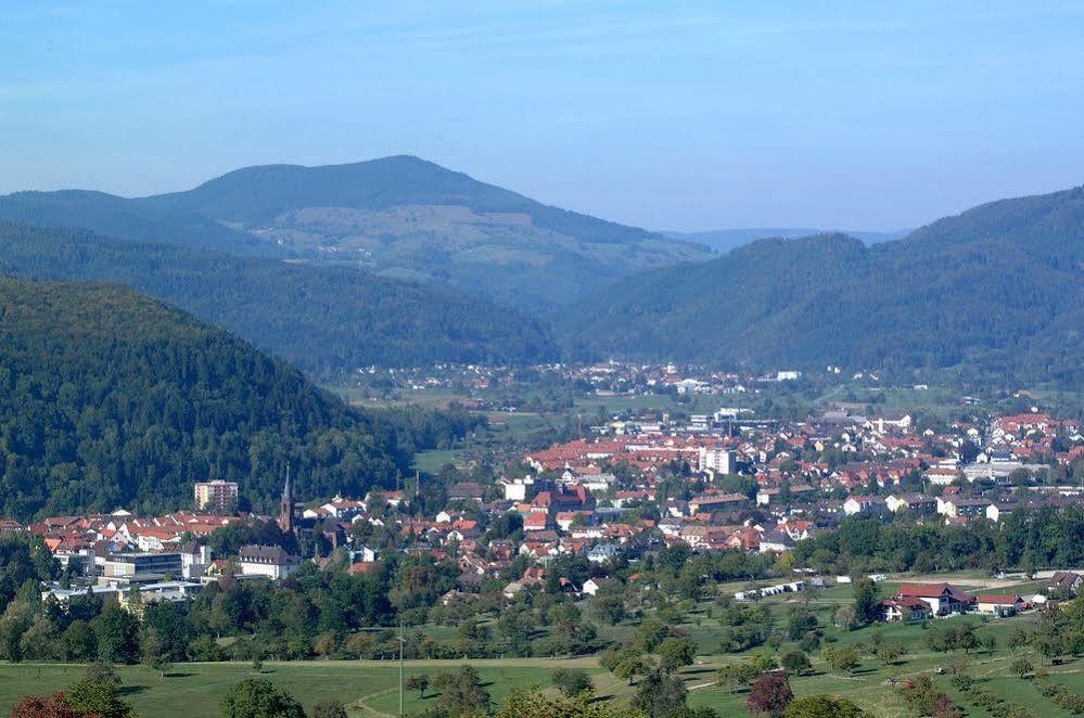 Historisches Genusshotel Loewen Schopfheim Buitenkant foto