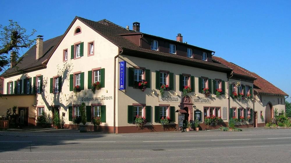 Historisches Genusshotel Loewen Schopfheim Buitenkant foto