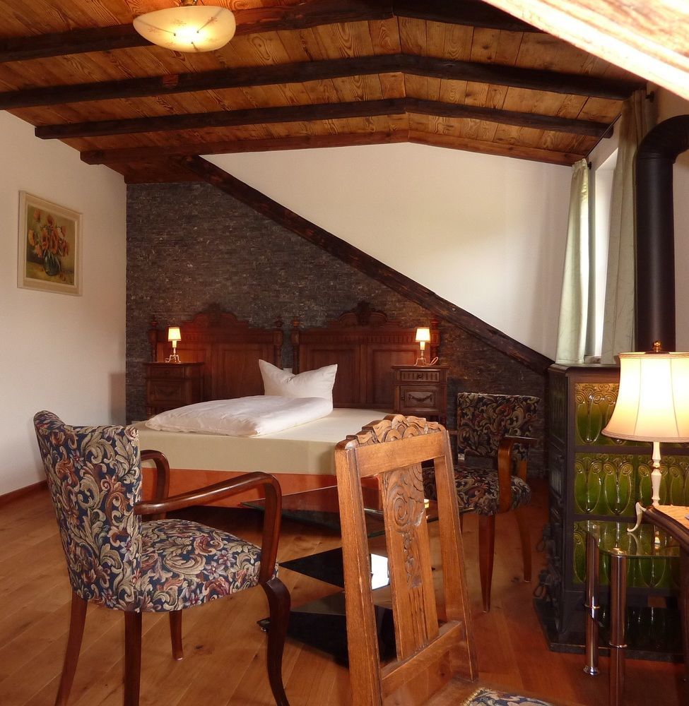 Historisches Genusshotel Loewen Schopfheim Buitenkant foto