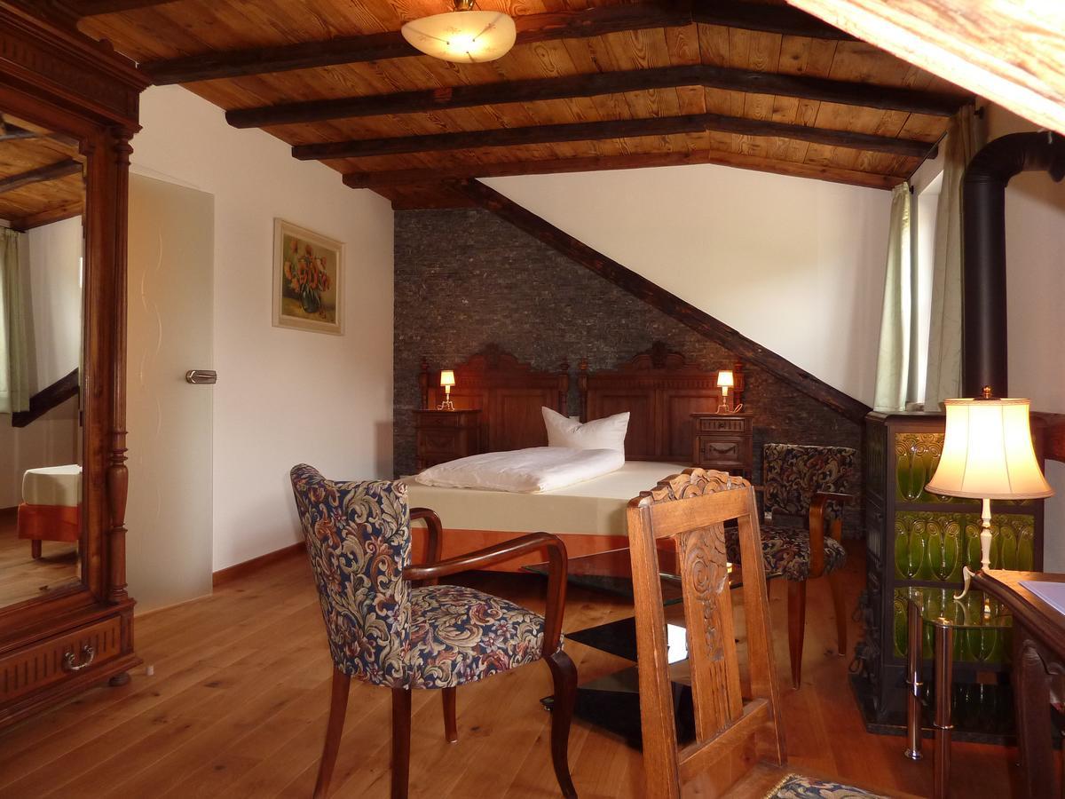 Historisches Genusshotel Loewen Schopfheim Buitenkant foto