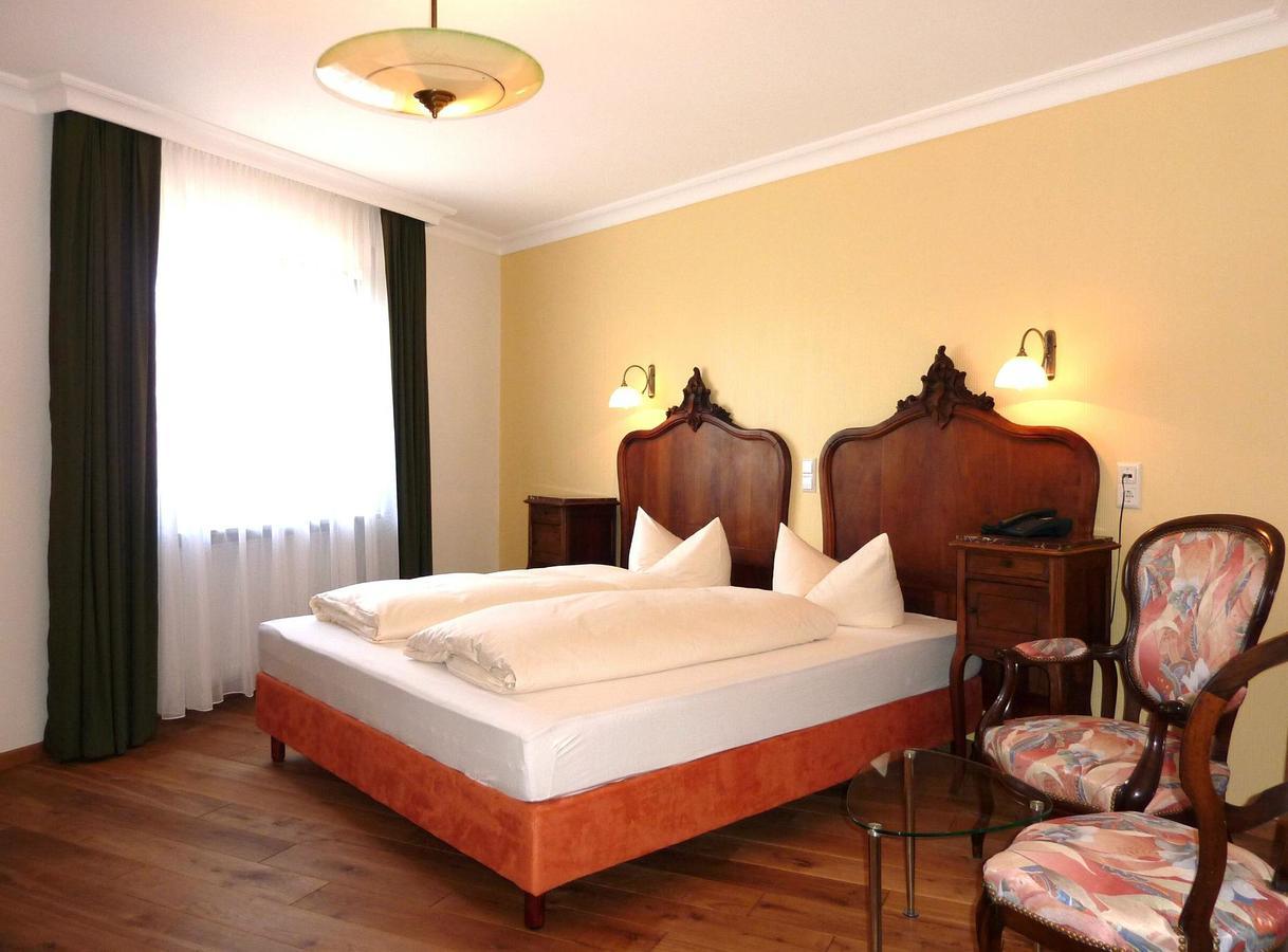 Historisches Genusshotel Loewen Schopfheim Buitenkant foto
