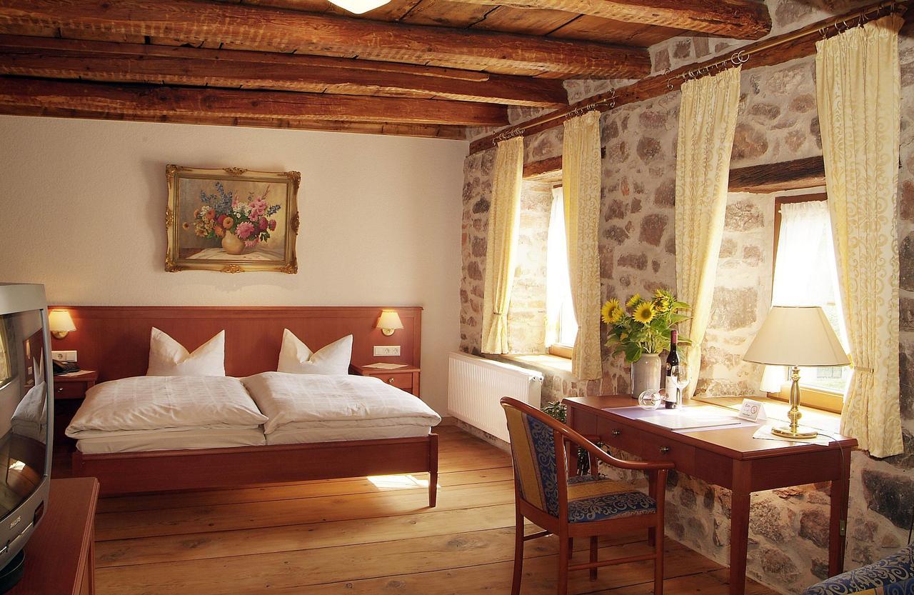 Historisches Genusshotel Loewen Schopfheim Kamer foto