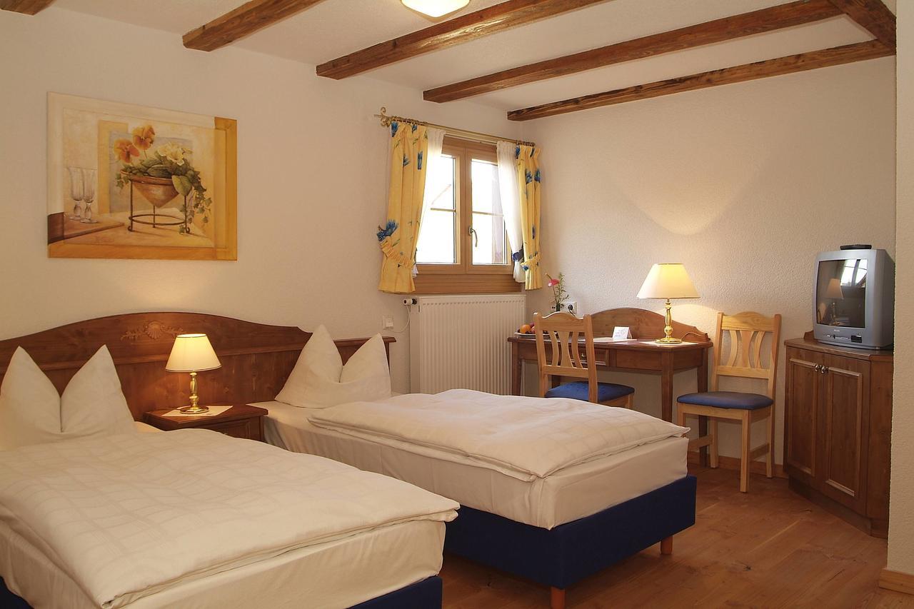 Historisches Genusshotel Loewen Schopfheim Buitenkant foto