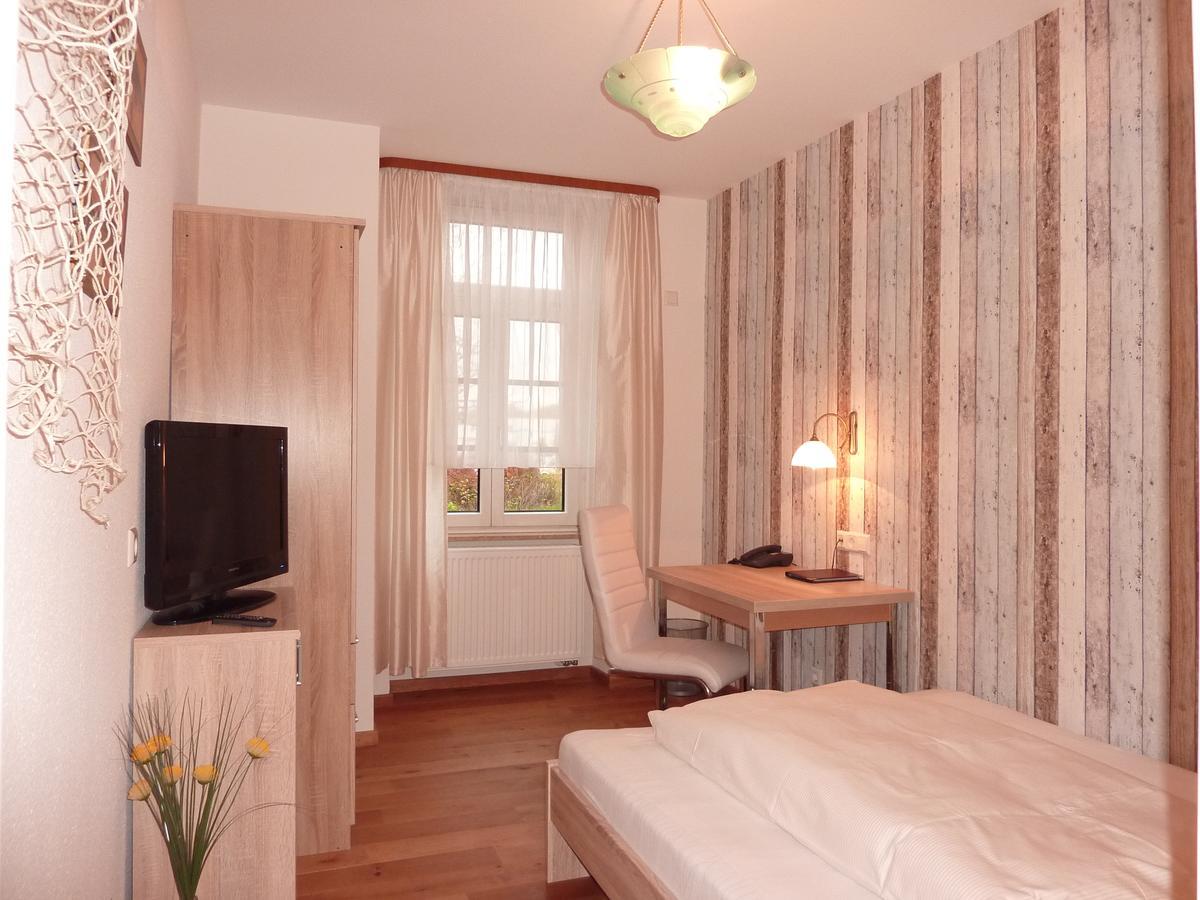 Historisches Genusshotel Loewen Schopfheim Buitenkant foto