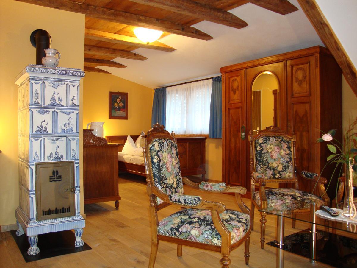 Historisches Genusshotel Loewen Schopfheim Buitenkant foto
